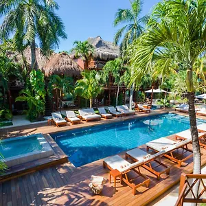 https://magic-blue-boutique-hotel.tulum-hotels.net
